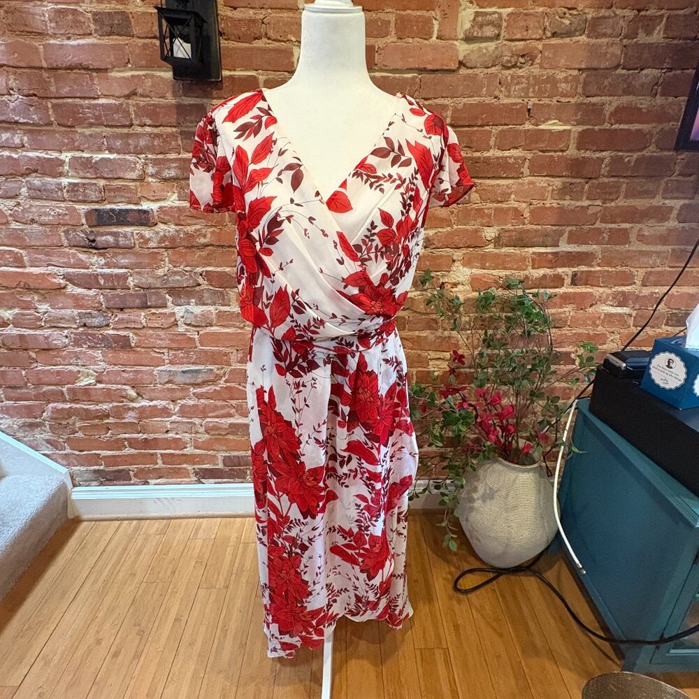 Julia Jordan ​Flutter-Sleeve Floral Faux-Wrap Dress; Size 14